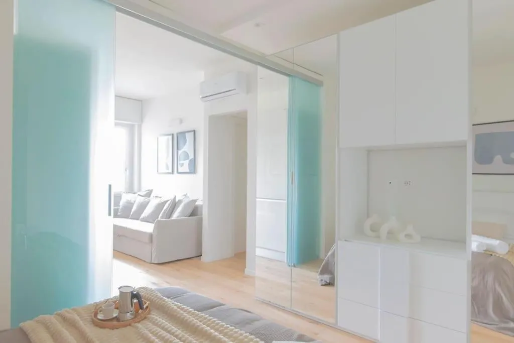 Modern & Stylish Near Isola & Central Station Milano Appartamento